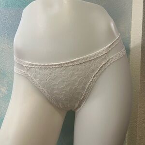 NWT PINK White Lace Thong Panties